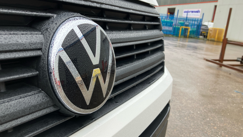 Volkswagen Crafter Cr35 Mwb Diesel 2.0 TDI 140PS Commerce Plus High Roof Van Auto